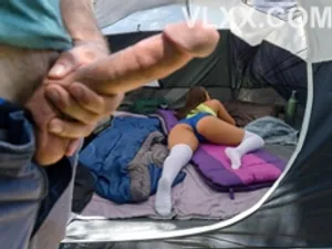 Gặp lại cô bạn cũ năm xưa, giờ đây rất xinh… và phóng khoáng chuyện tình dục