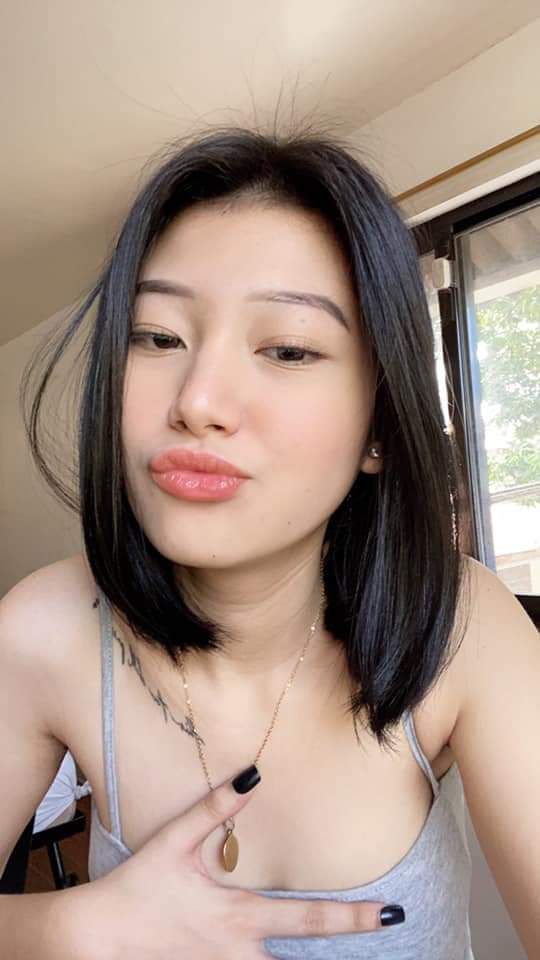 Chị họ về quê chơi tự sướng bị thằng em họ ngây ngô nhìn thấy