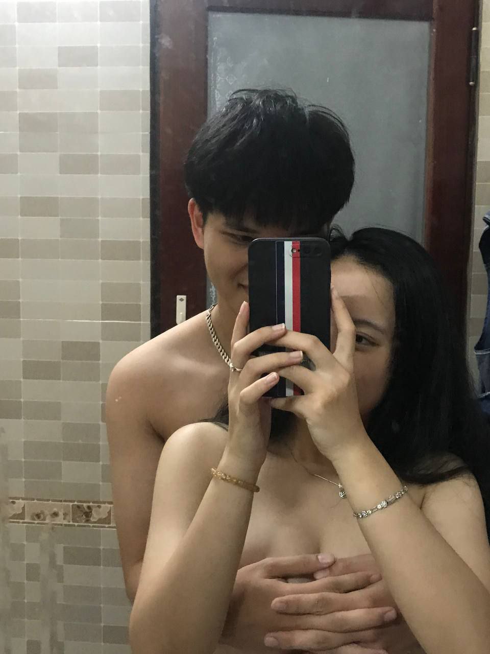 Chuốc thuốc kích dục đụ em người yêu cũ sắp lấy chồng
